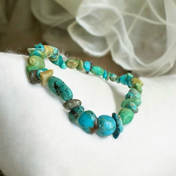 Turquoise Nugget Stretch Bracelet - Picture 10 of 10